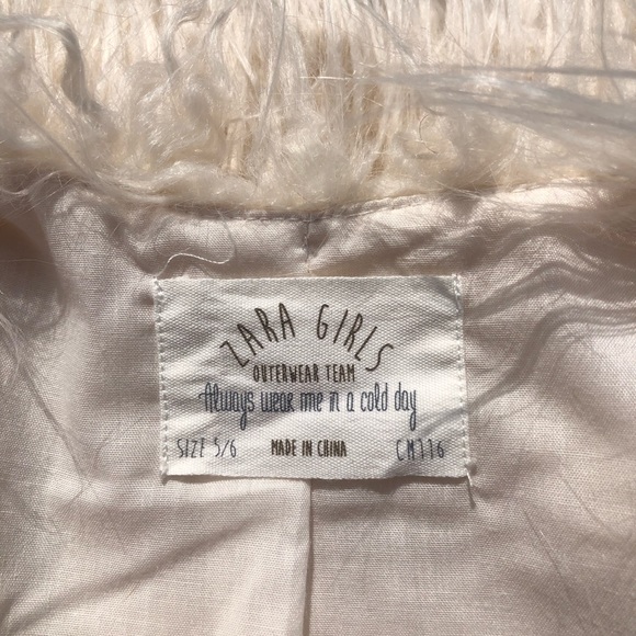 Zara Girls white faux fur vest, size 5/6 - Picture 5 of 6